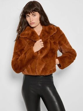 Women's Faux Fur Cropped Jacket - Chestnut Brown
